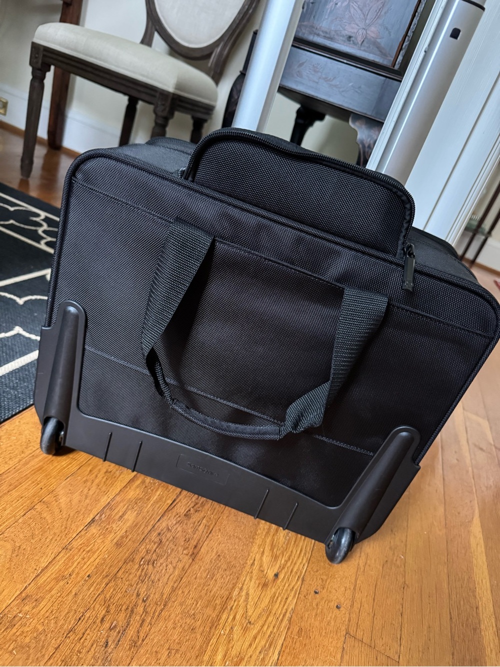 Samsonite Classic Business 2.0 Wheeled Business/Laptop Case - Picture 3 of 9